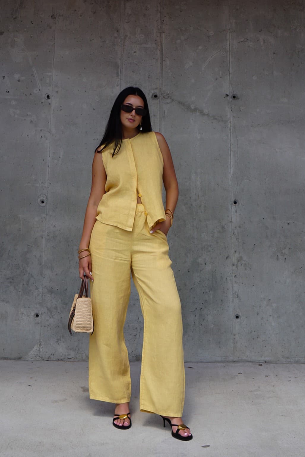 Żółty komplet lniany